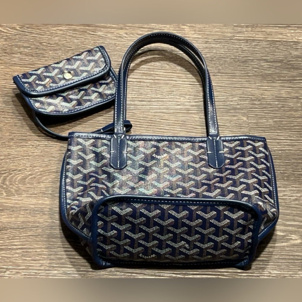 NWOT Navy Bag With Wallet